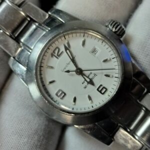 Girard Perregaux 8039 Stainless Steel 29mm Automatic Ladies Watch.