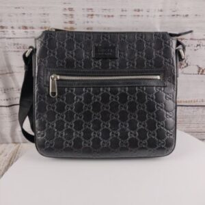 Gucci Signature Leather Messenger Bag 406410