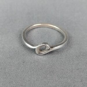James Avery Initial C Ring SZ9.5