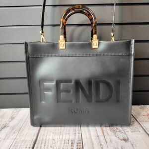 Fendi Sunshine Medium - Black